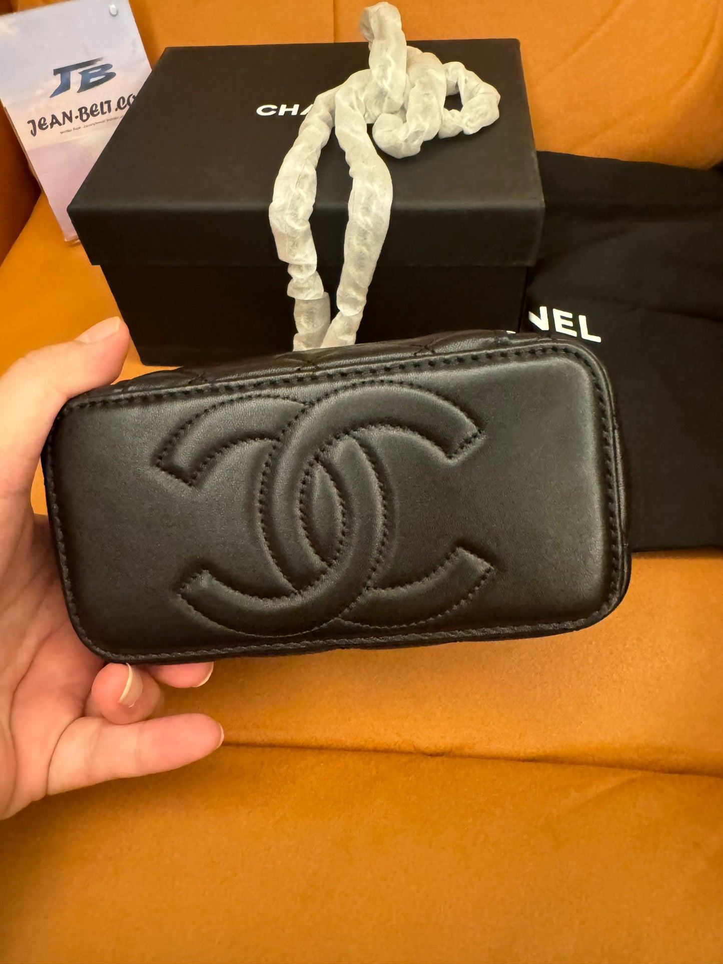 Chanel pick me up logo handle vantity case with chain quilted lambskin small cosmetic bag classic black