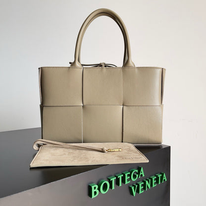 Bottega Veneta Slip bag