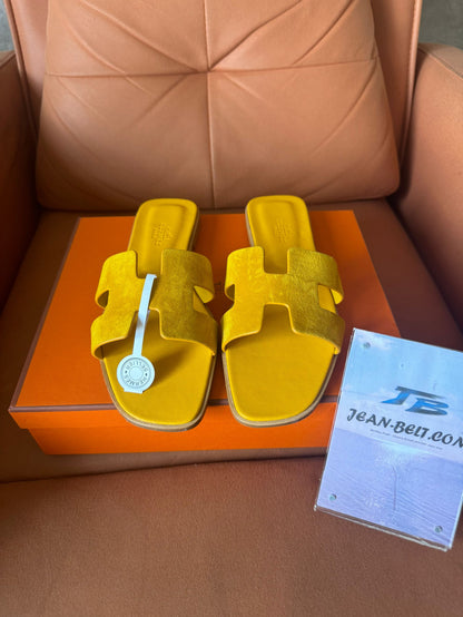 Hermes slippers oran sandal jaune topaz suede leather yellow