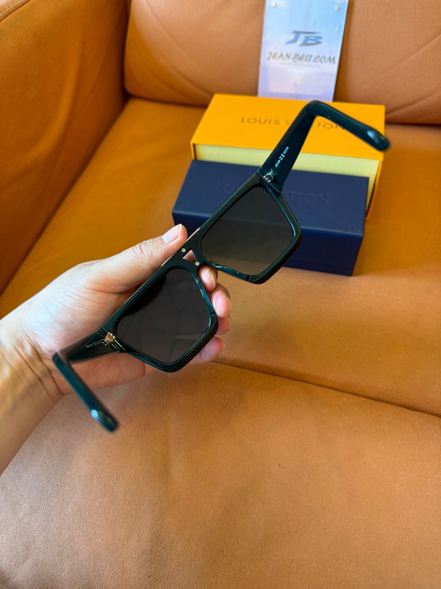 Louis Vuitton sunglass