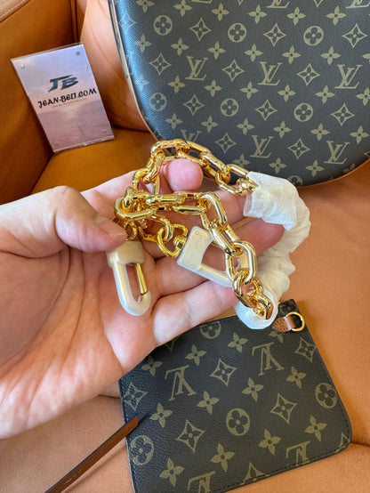 Louis vuitton loop hobo bag