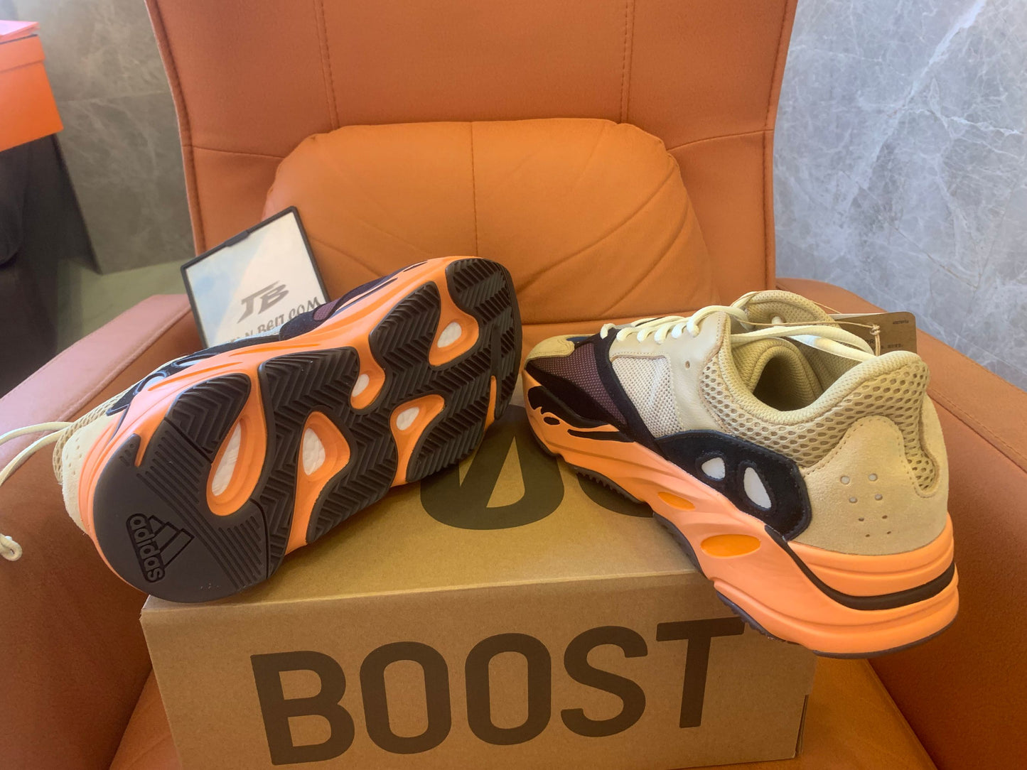 Adidas Yeezy boost 700 V2 "Enflame Amber"