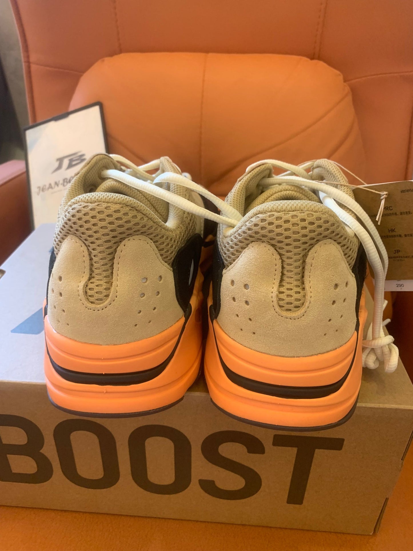 Adidas Yeezy boost 700 V2 "Enflame Amber"