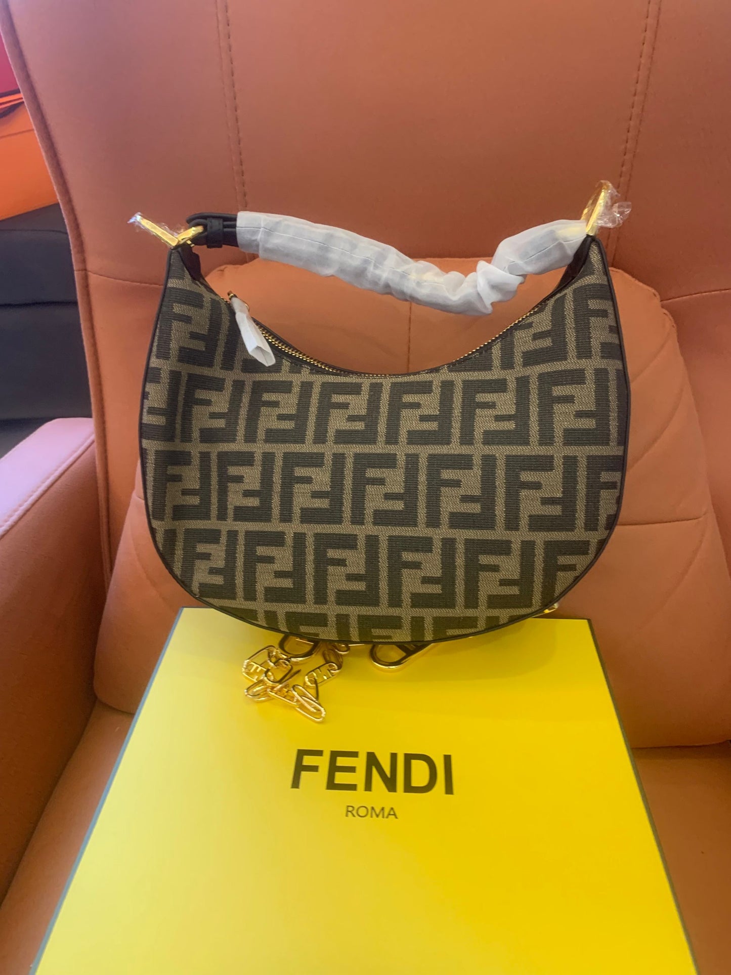 Fendi graphy bag large classic logo FF