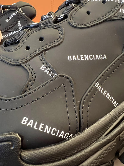 Balenciaga Triple S black chunky sneakers shoes