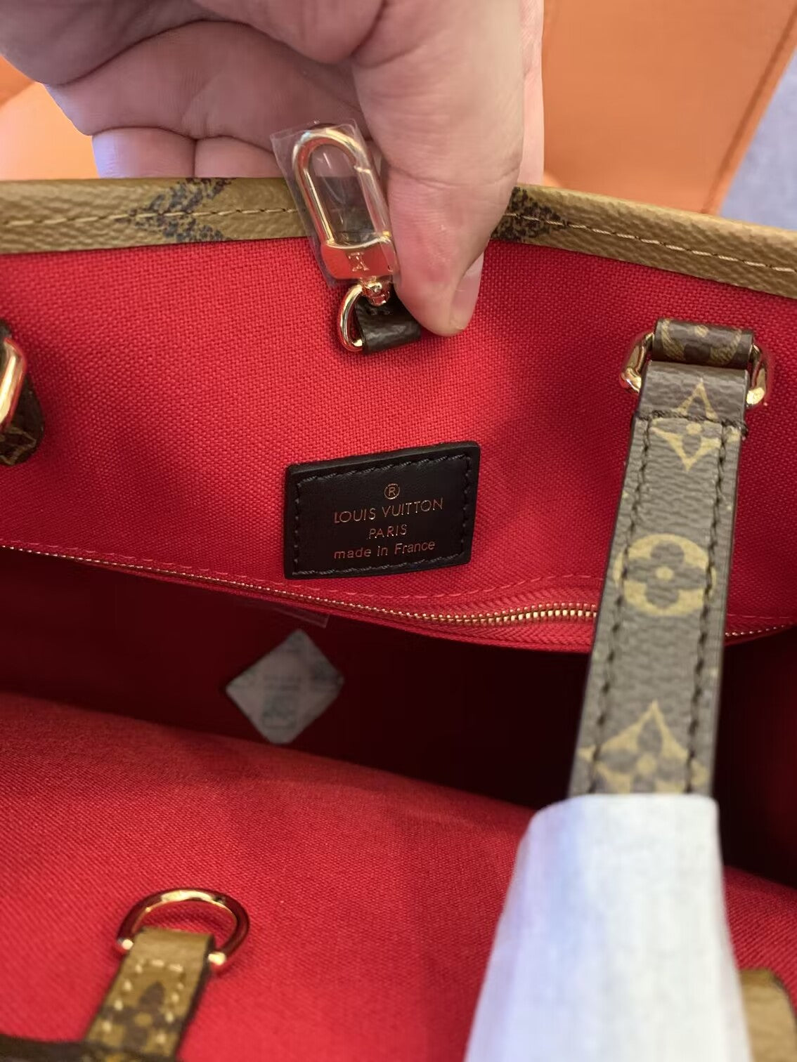 Louis Vuitton onthego handbag