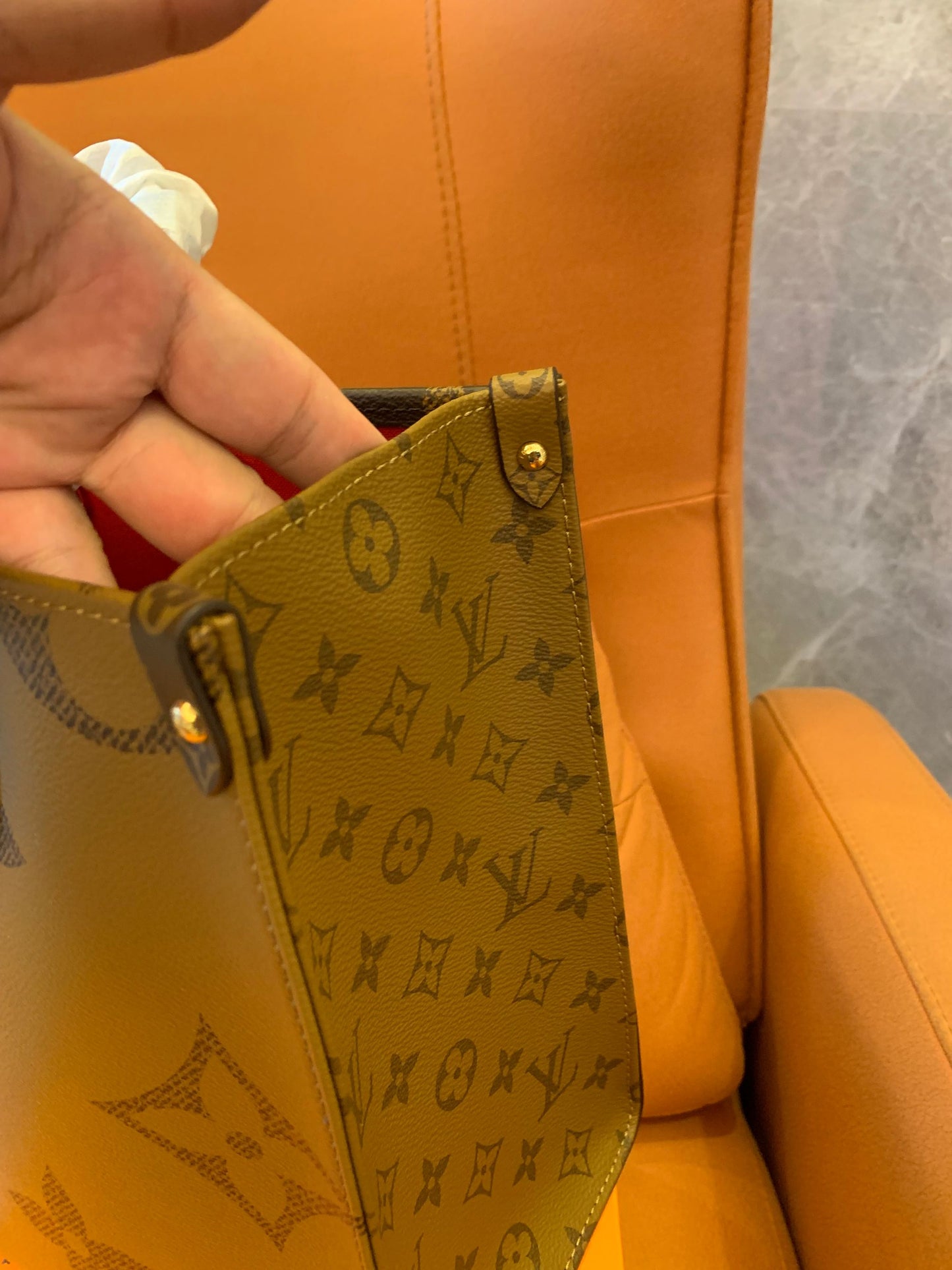 Louis Vuitton onthego handbag