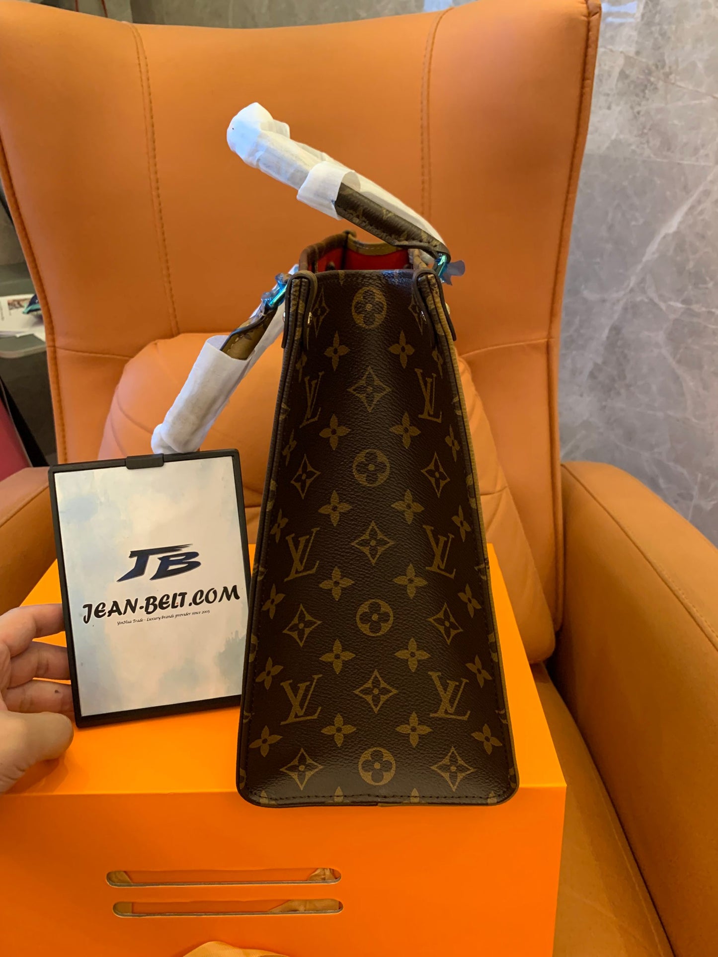 Louis Vuitton onthego handbag