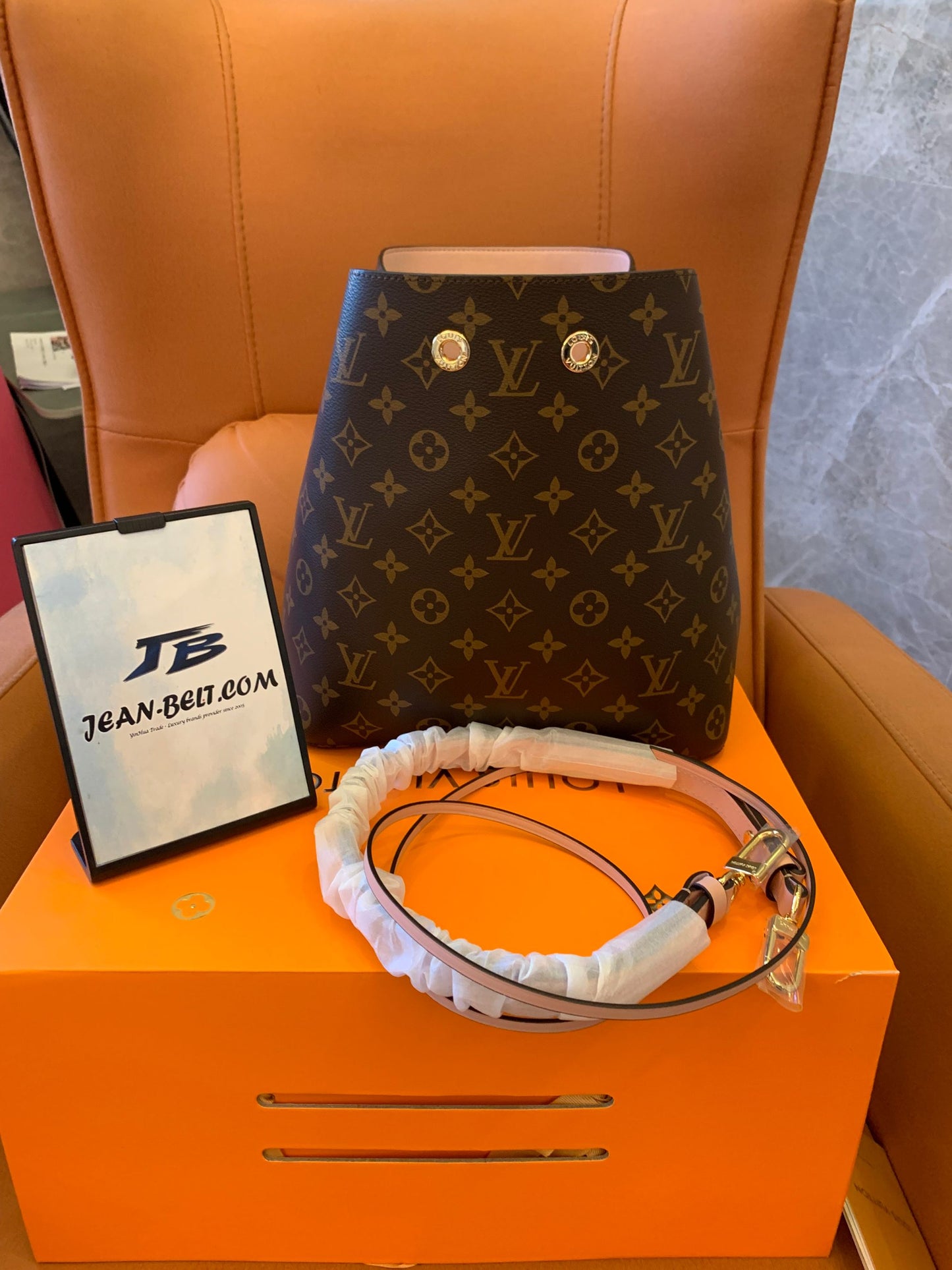 Louis Vuitton néonoé mm black monogram