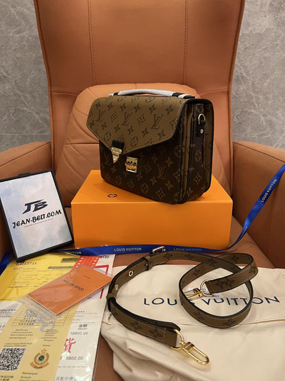 Louis Vuitton monogram reverse pochette metis