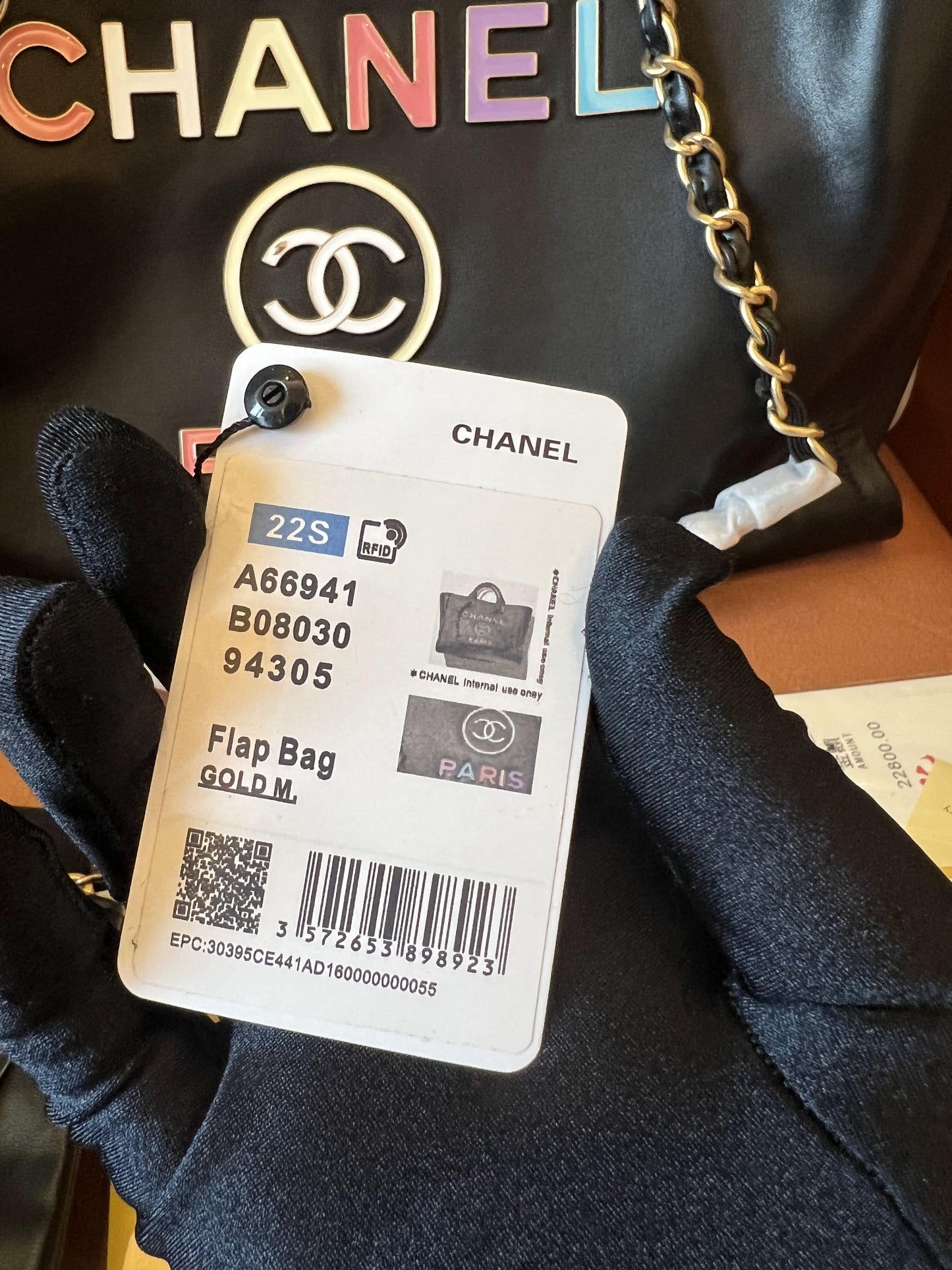 Chanel 22 tote shopping bag black