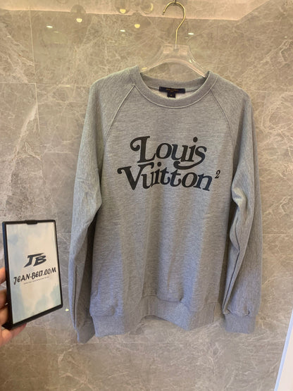 Louis Vuitton grey sweatshirt with LV² logo