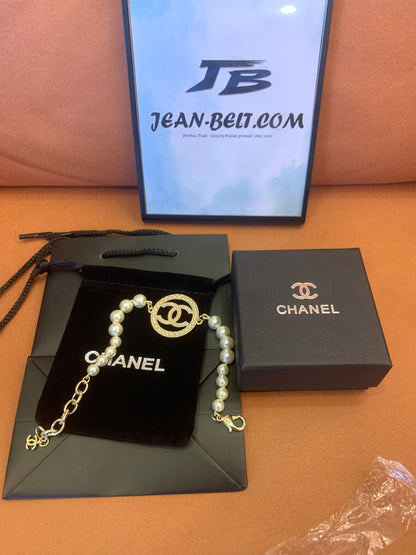 Chanel pearl bracelet with CC crystal pendant