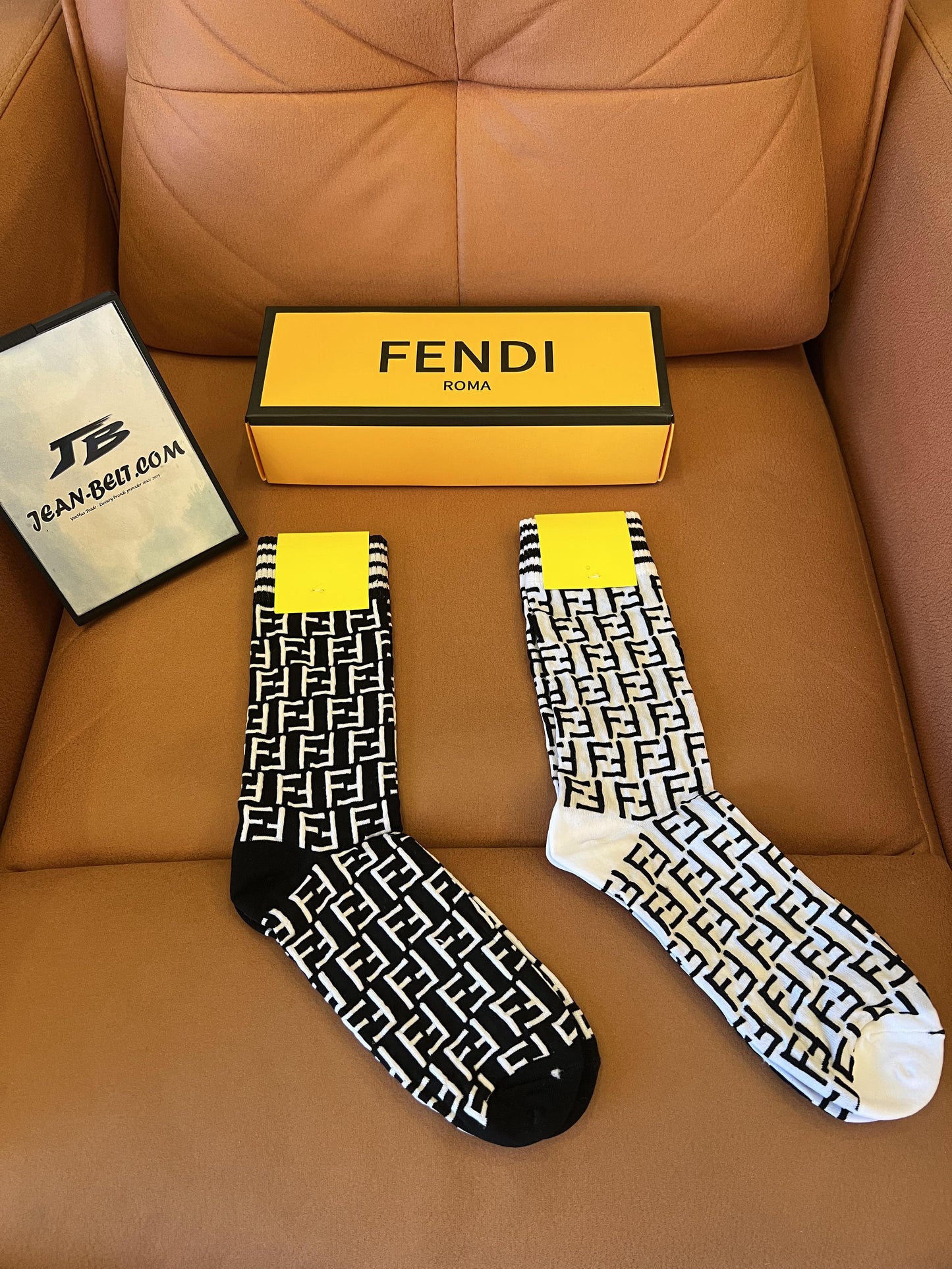 Fendi FF logo socks set – black & white (2 pairs)