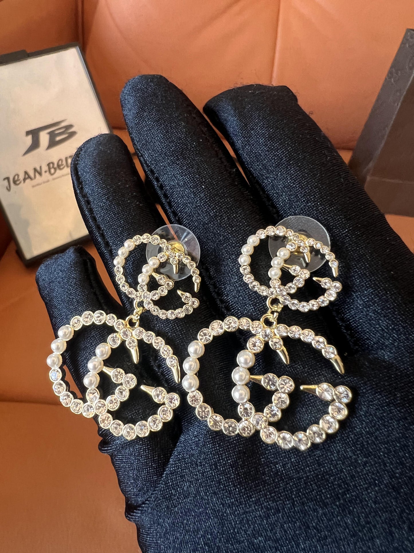 Gucci double G crystal and pearl drop earrings