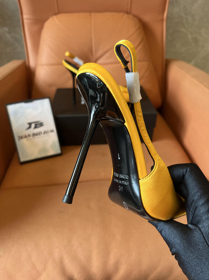 Saint Laurent women's yellow fabric george pumps