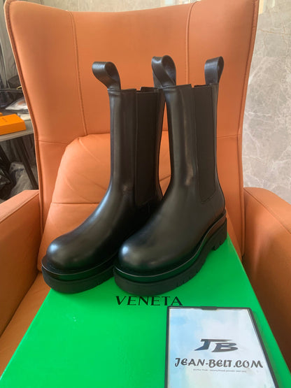 Bottega Venata chelsea boots black