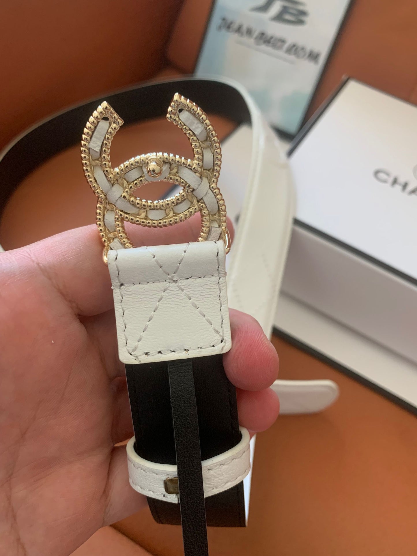 Chanel quilted leather belt with crystal-embellished CC logo buckle – white