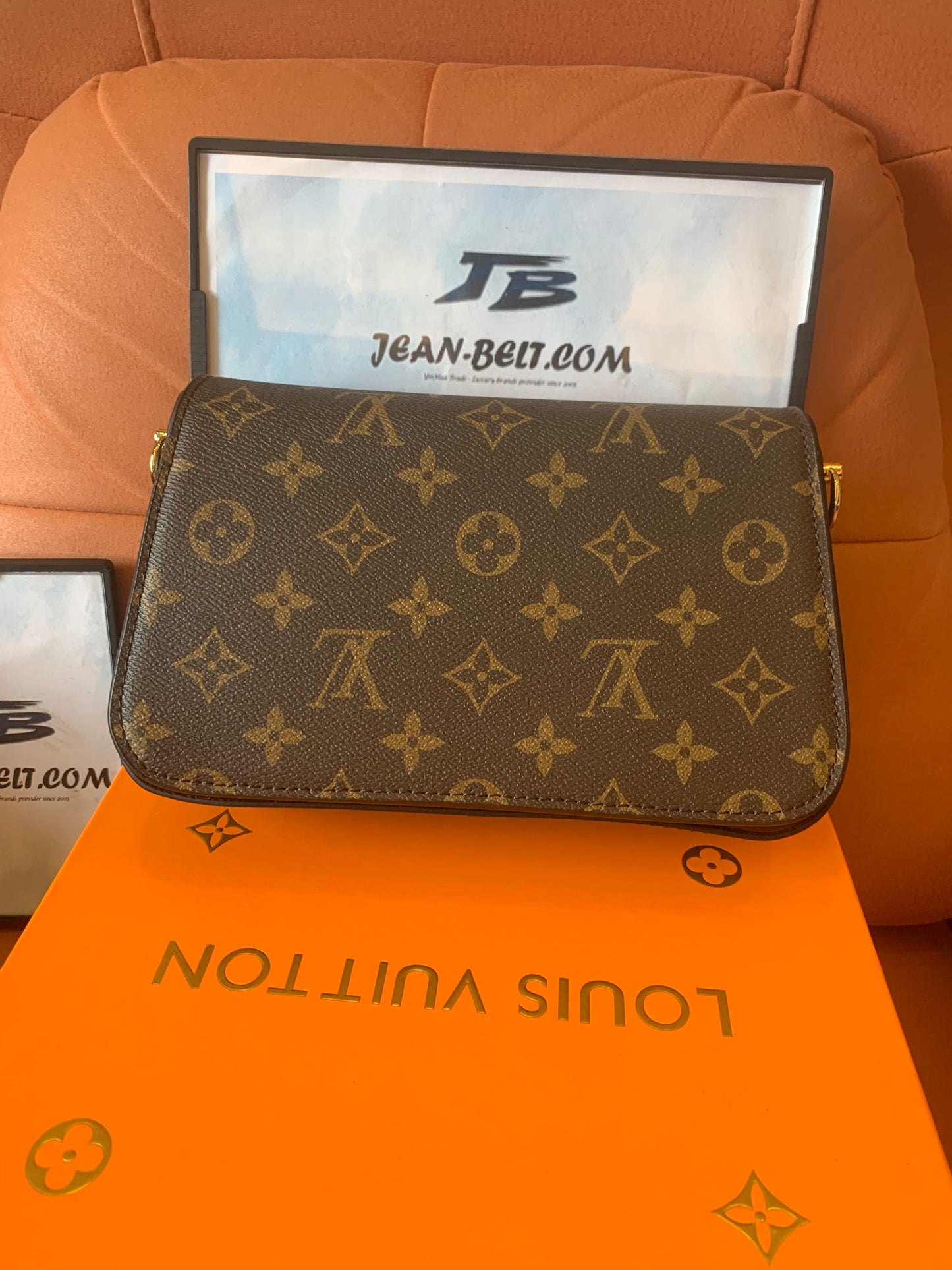 Louis Vuitton neo saint cloud monogram in brown