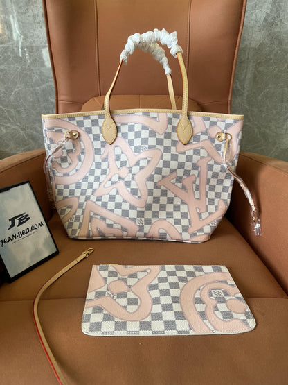 Louis Vuitton neverfull cloth handbag