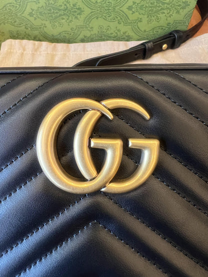 Gucci marmont camera bag black