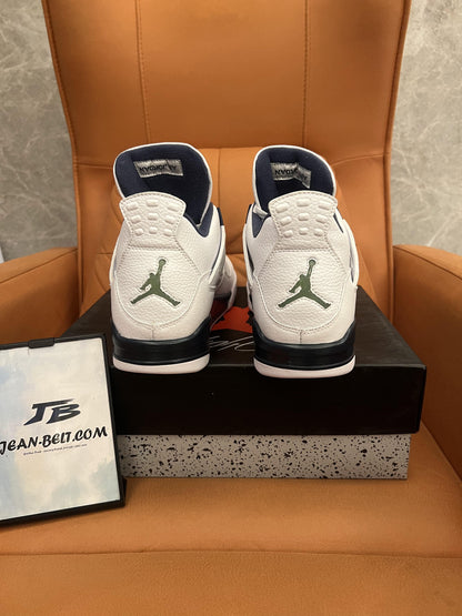 Air Jordan 4 Retro LS Columbia