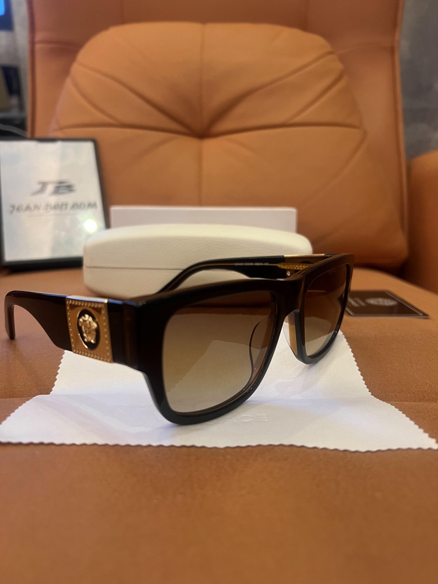 Versace Medusa Biggie sunglasses - black frame