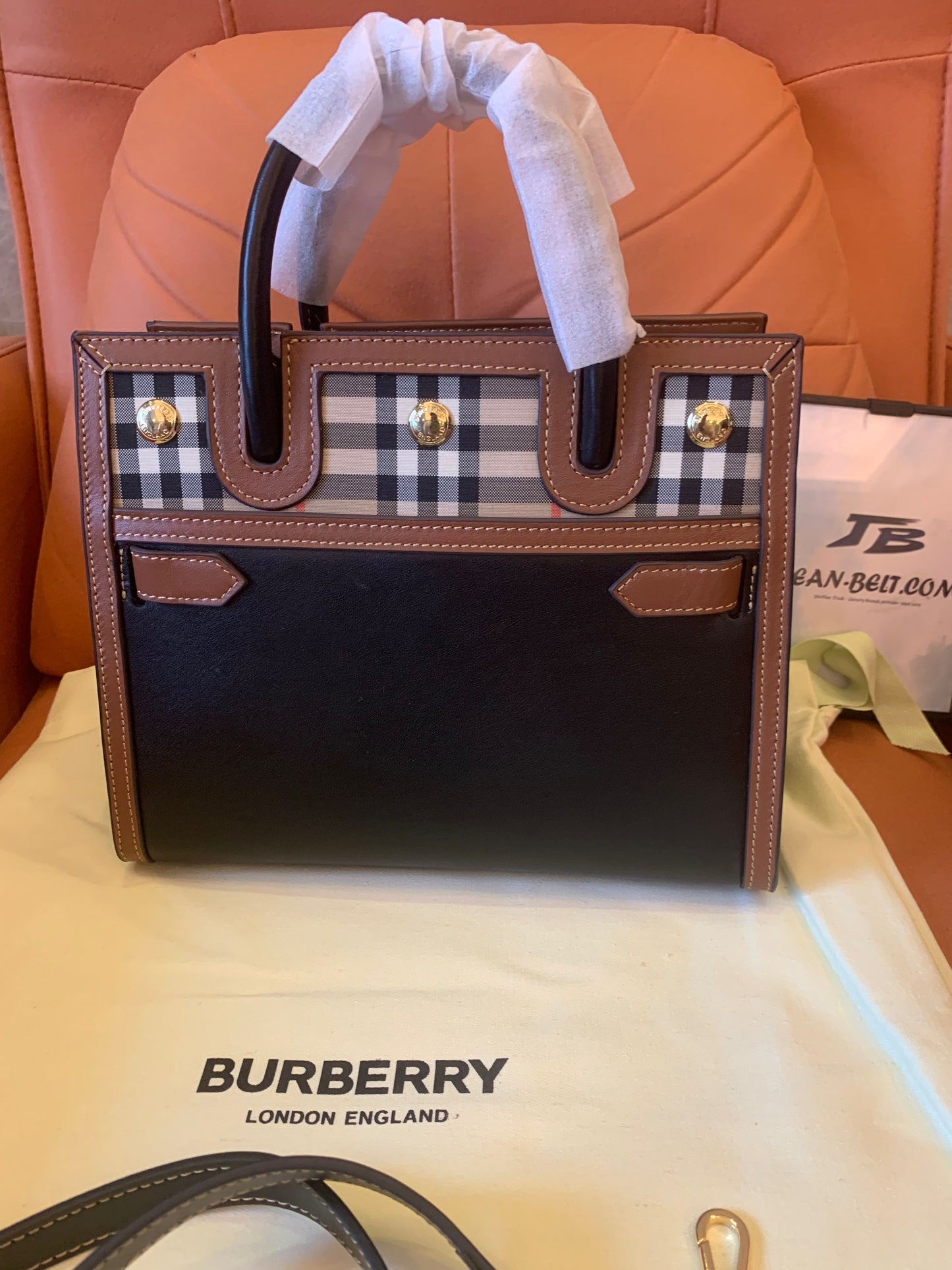 Burberry title tote