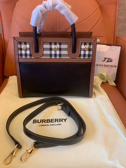 Burberry title tote