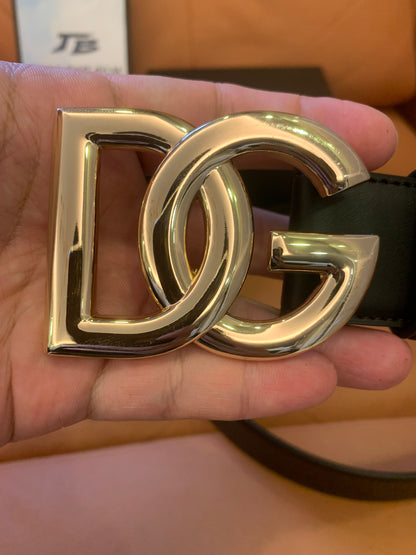 Dolce & Gabbana black leather belt with polished gold DG Logo buckle