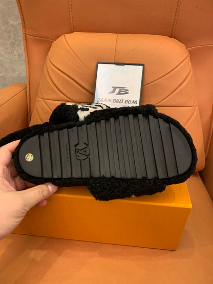 Louis Vuitton fuzzy slides