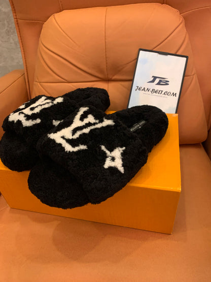 Louis Vuitton fuzzy slides