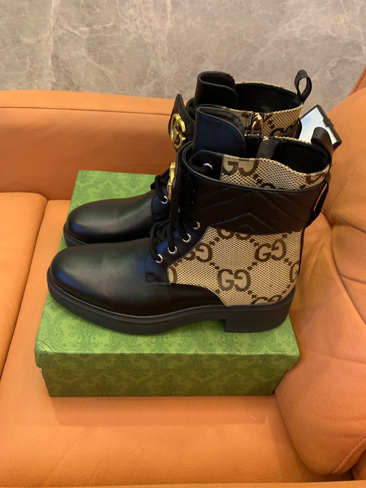 Gucci women's ankle boot with double G