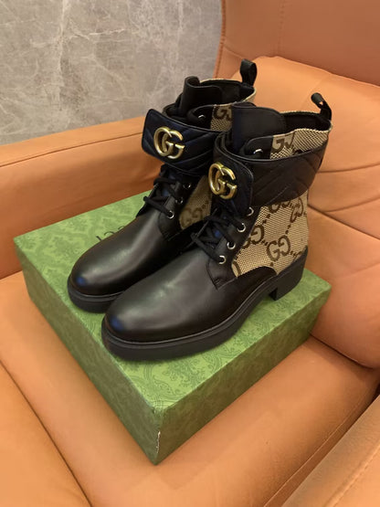 Gucci women's ankle boot with double G