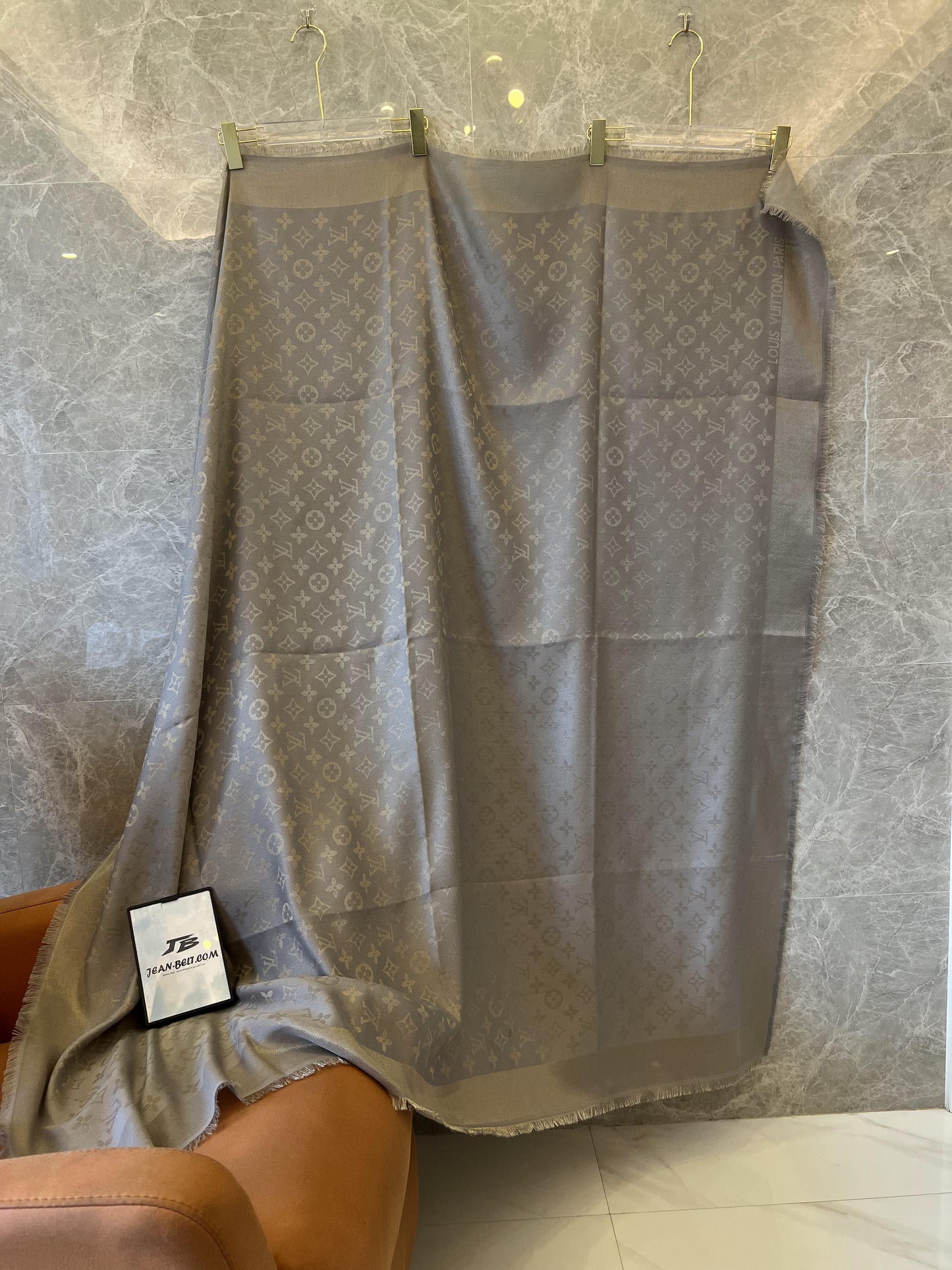 Louis Vuitton monogram shine shawl in gray