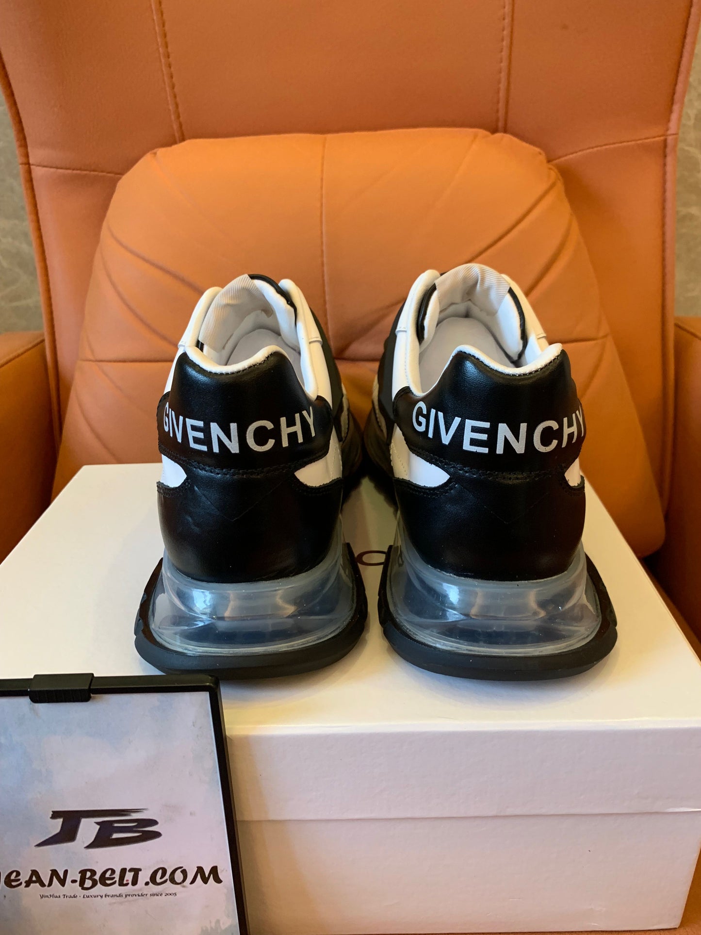 Givenchy GG sneaker