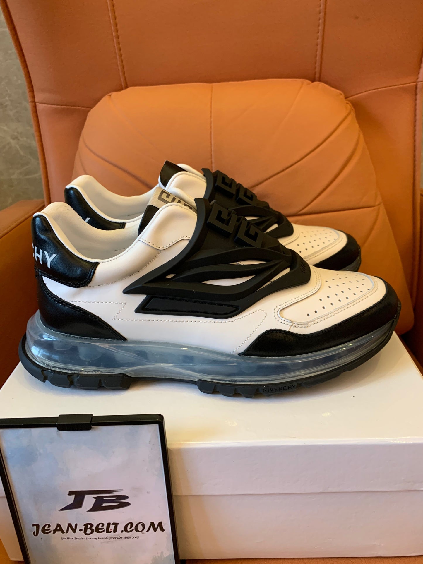 Givenchy GG sneaker