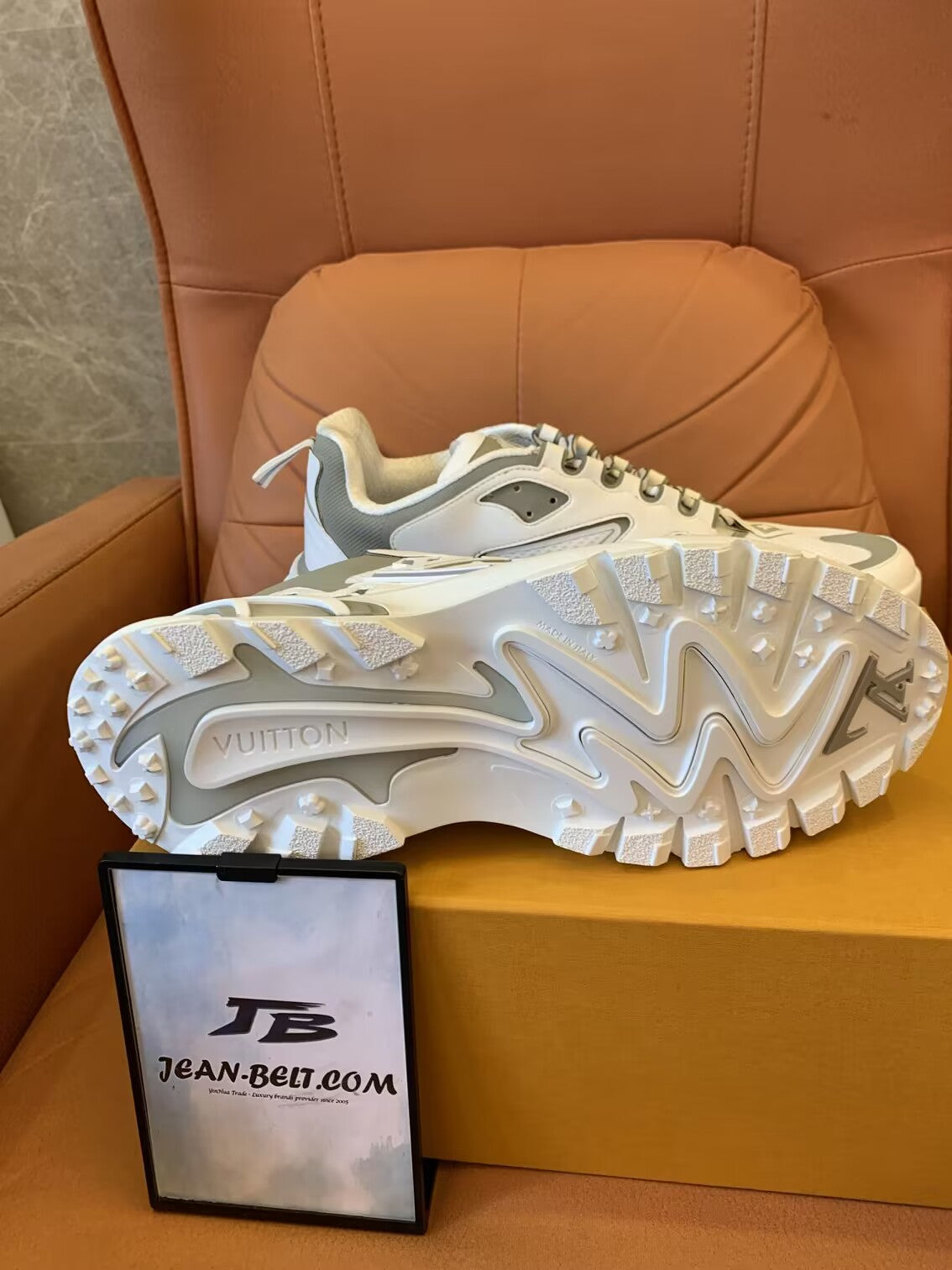 Louis Vuitton Runner Tatic white sneakers