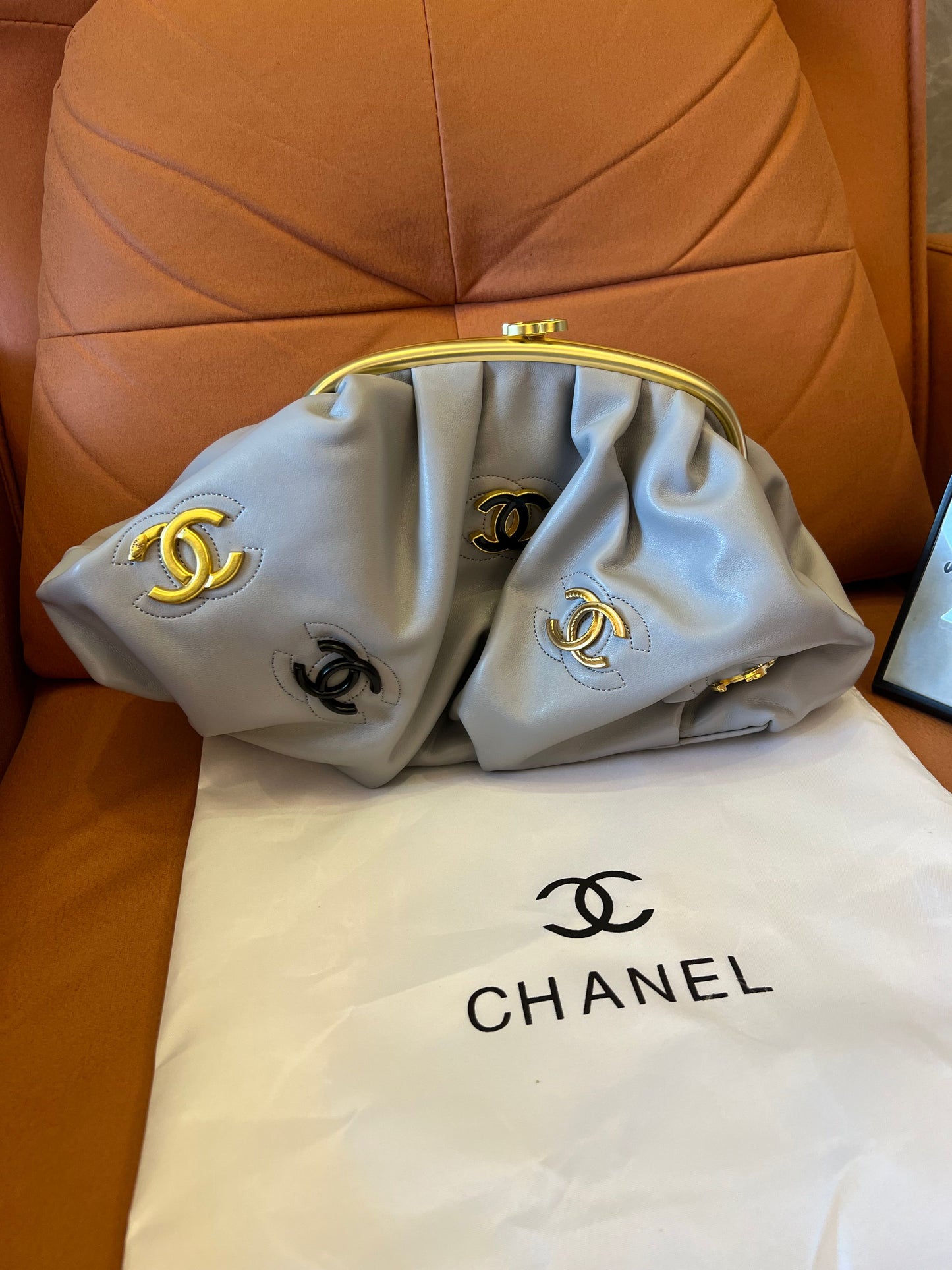 Chanel 21ss badge evening bag cloud blue (3A quality)