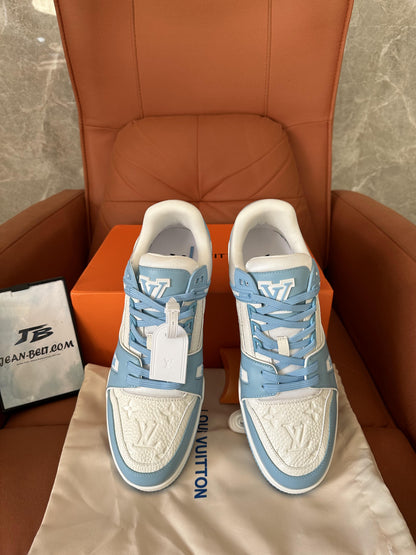 Louis Vuitton sneakers baby blue