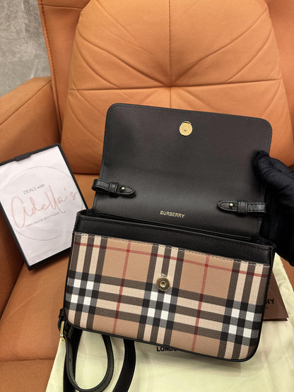 Burberry enny handbag