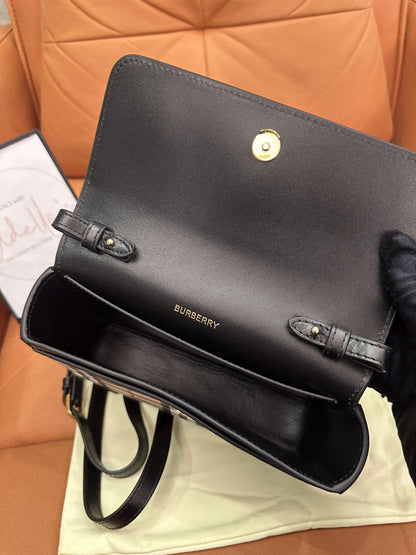 Burberry enny handbag