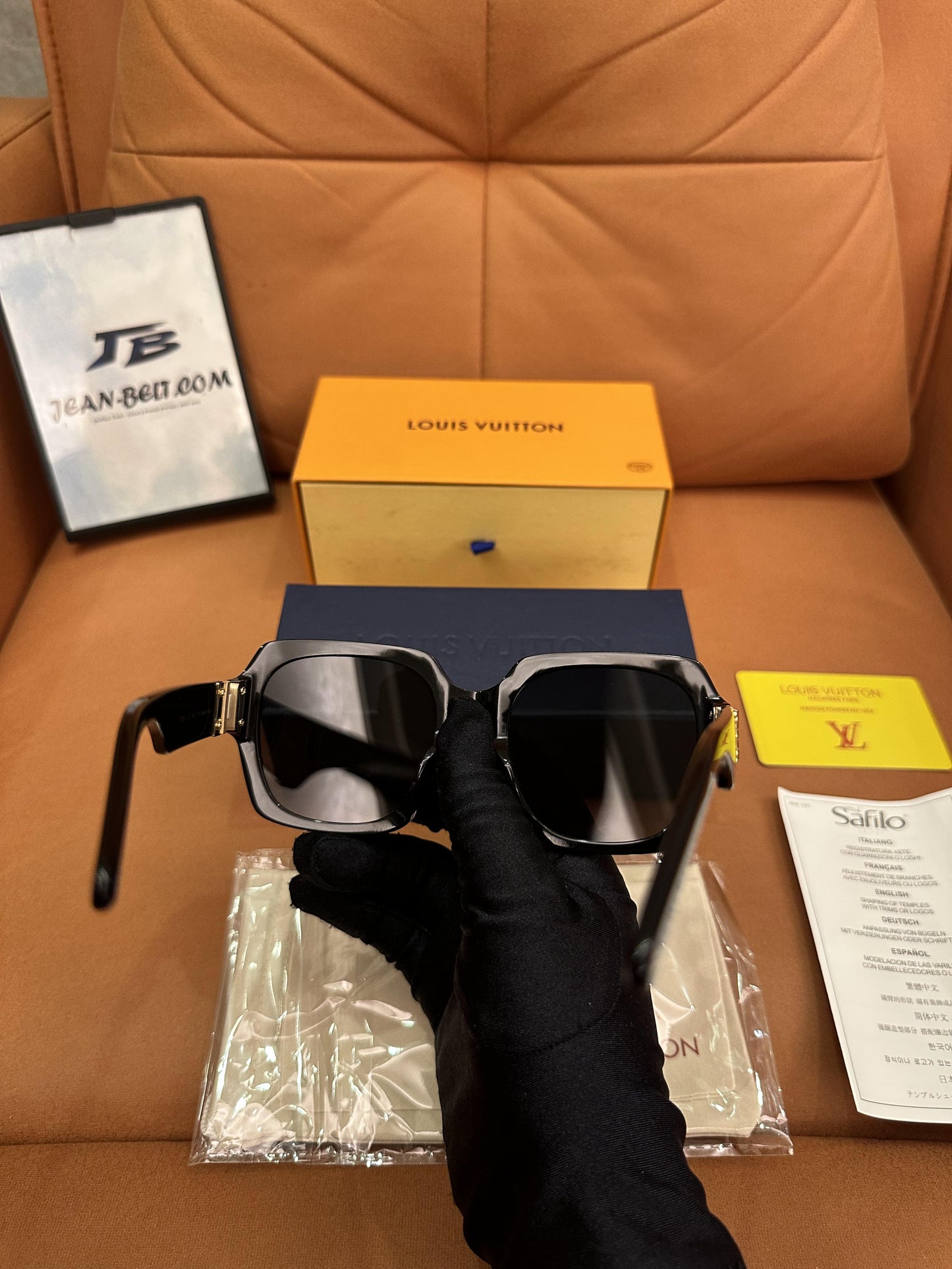 Louis Vuitton square srame sunglasses