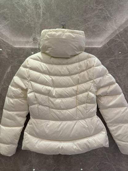 Moncler elegant white quilted down jacket