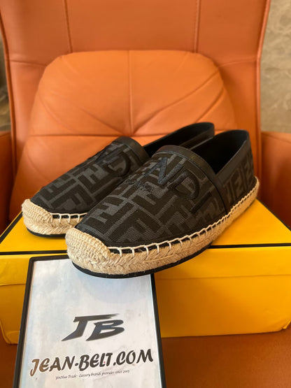 Fendi men's black logo embroidered slip-on espadrillas