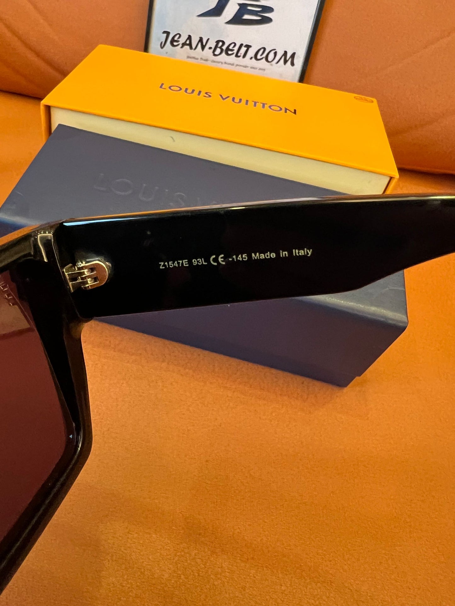 Louis Vuitton black mask sunglasses