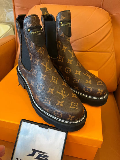 Louis Vuitton beaubourg chelsea boots