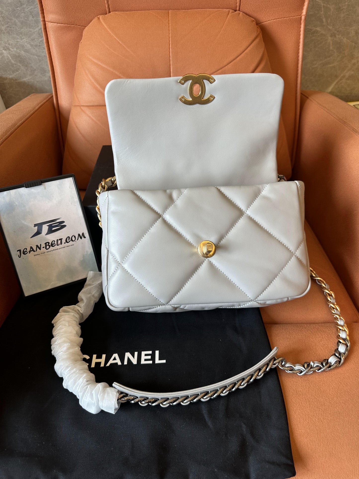 Chanel 19 flap bag grey lambskin