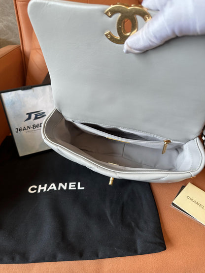 Chanel 19 flap bag grey lambskin