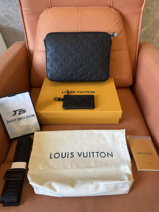 Louis Vuitton DOU messenger bag